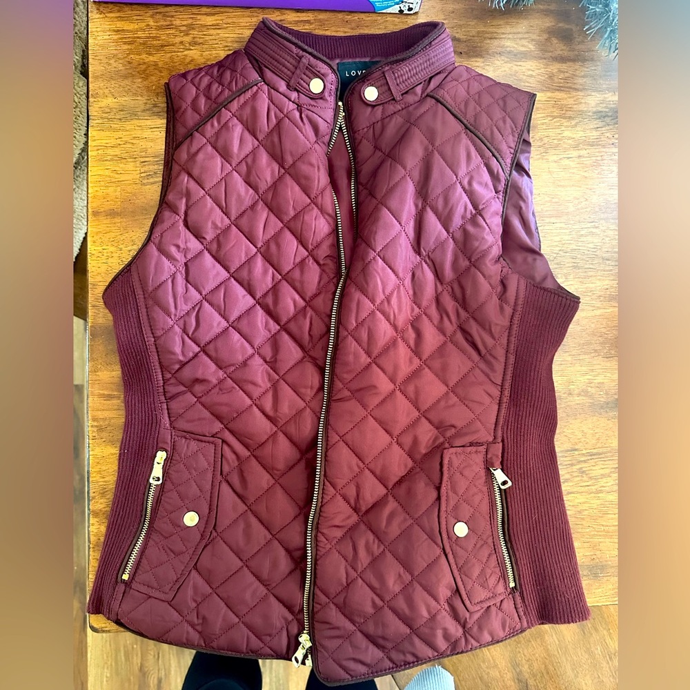 Maroon vest size medium NWOT